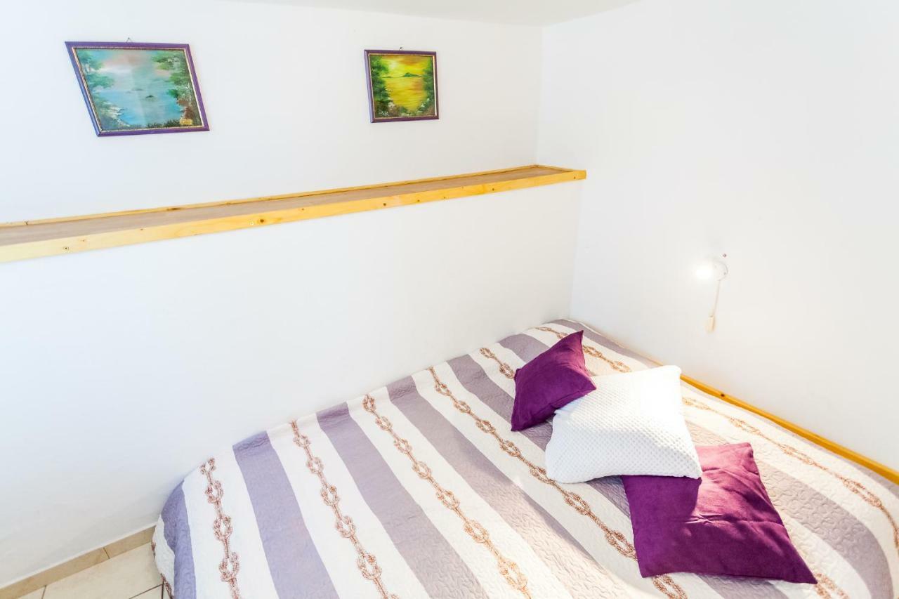Apartments Dajna Vela Luka Luaran gambar