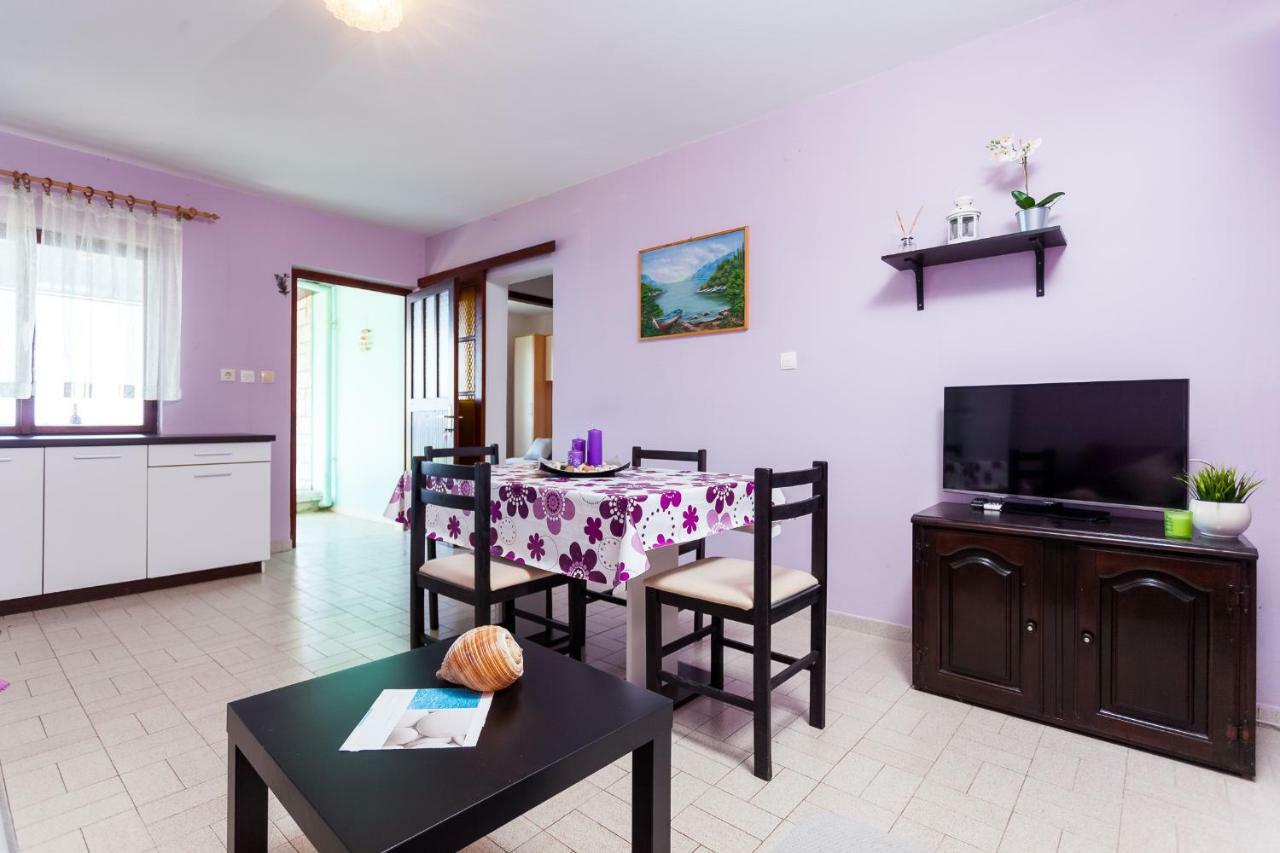 Apartments Dajna Vela Luka Luaran gambar